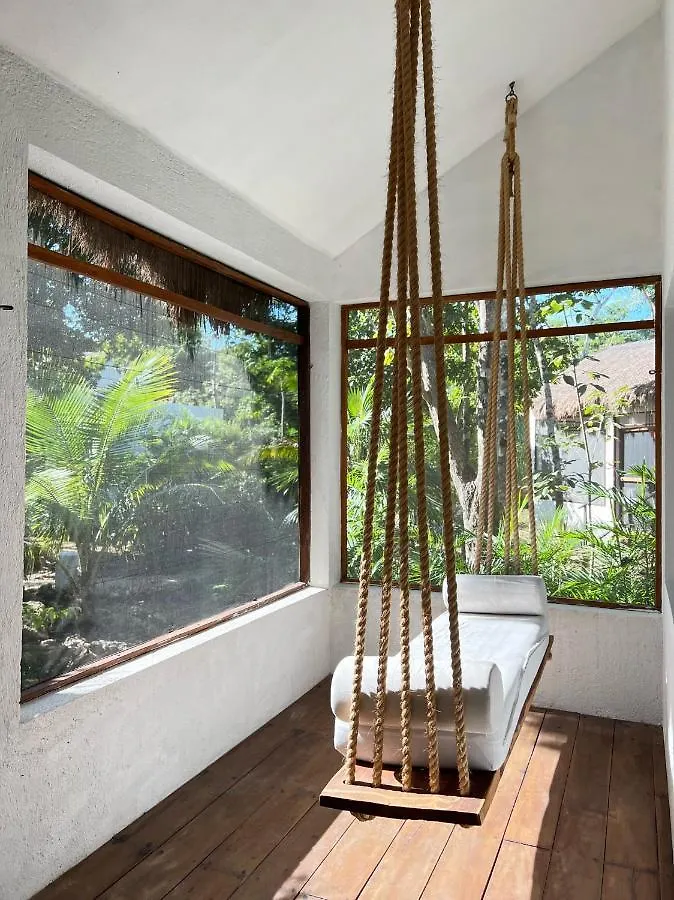 Maya Eco Village أكومال